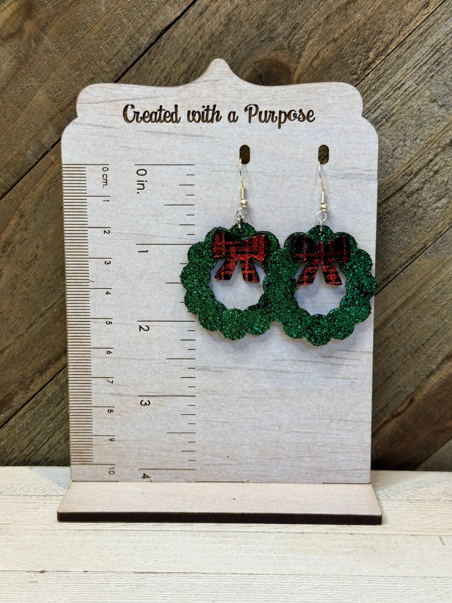 Sparkle Green Wreath with Red Bow