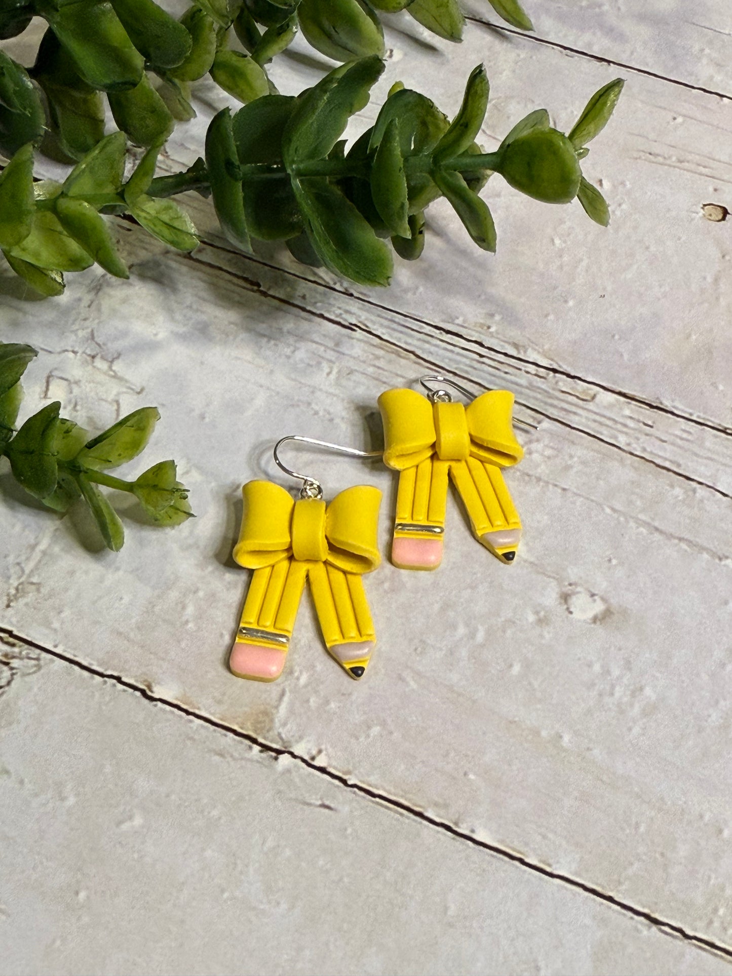 Pencil Bow Dangle