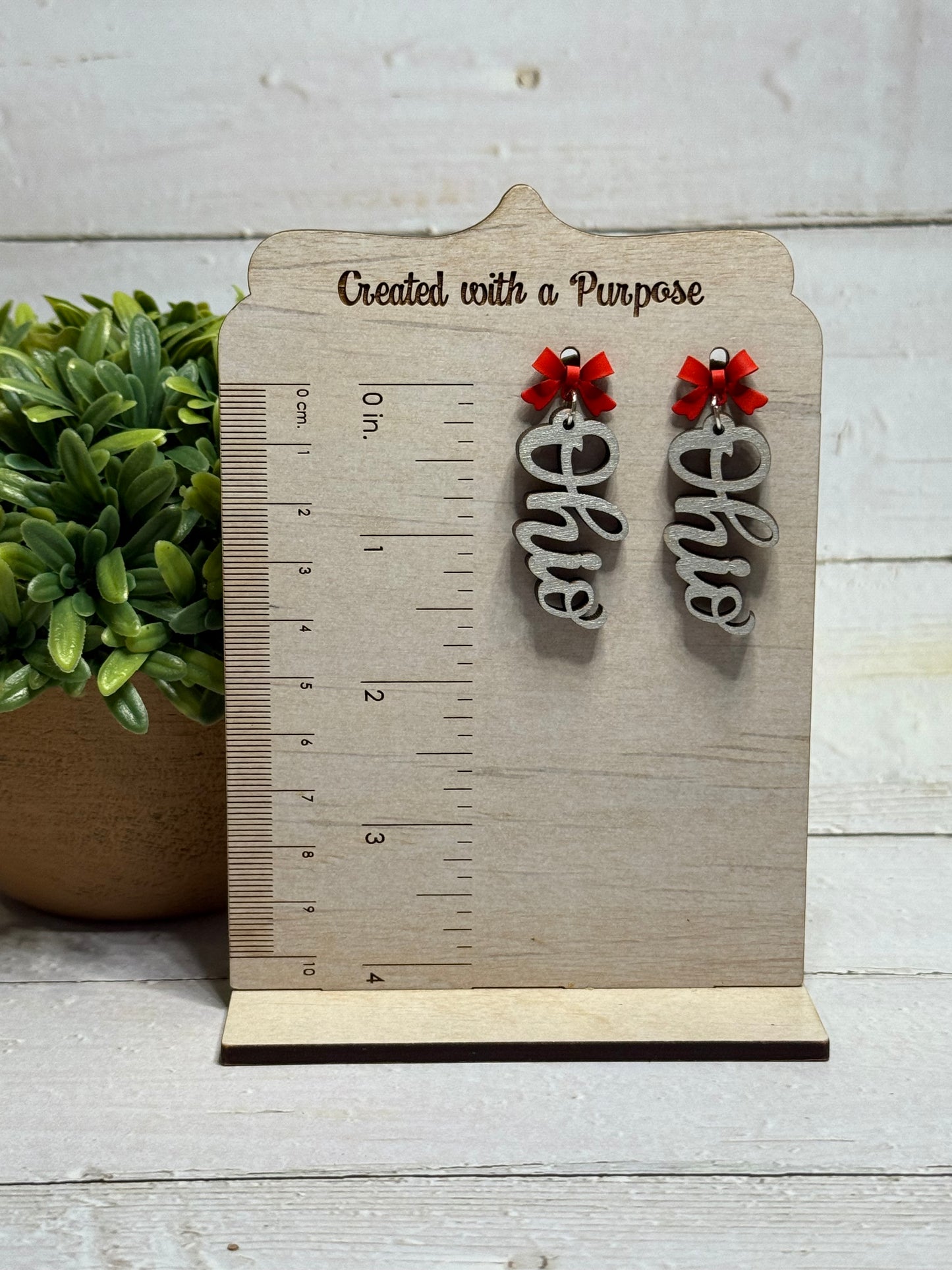 Gray Cursive Ohio With Red Bow