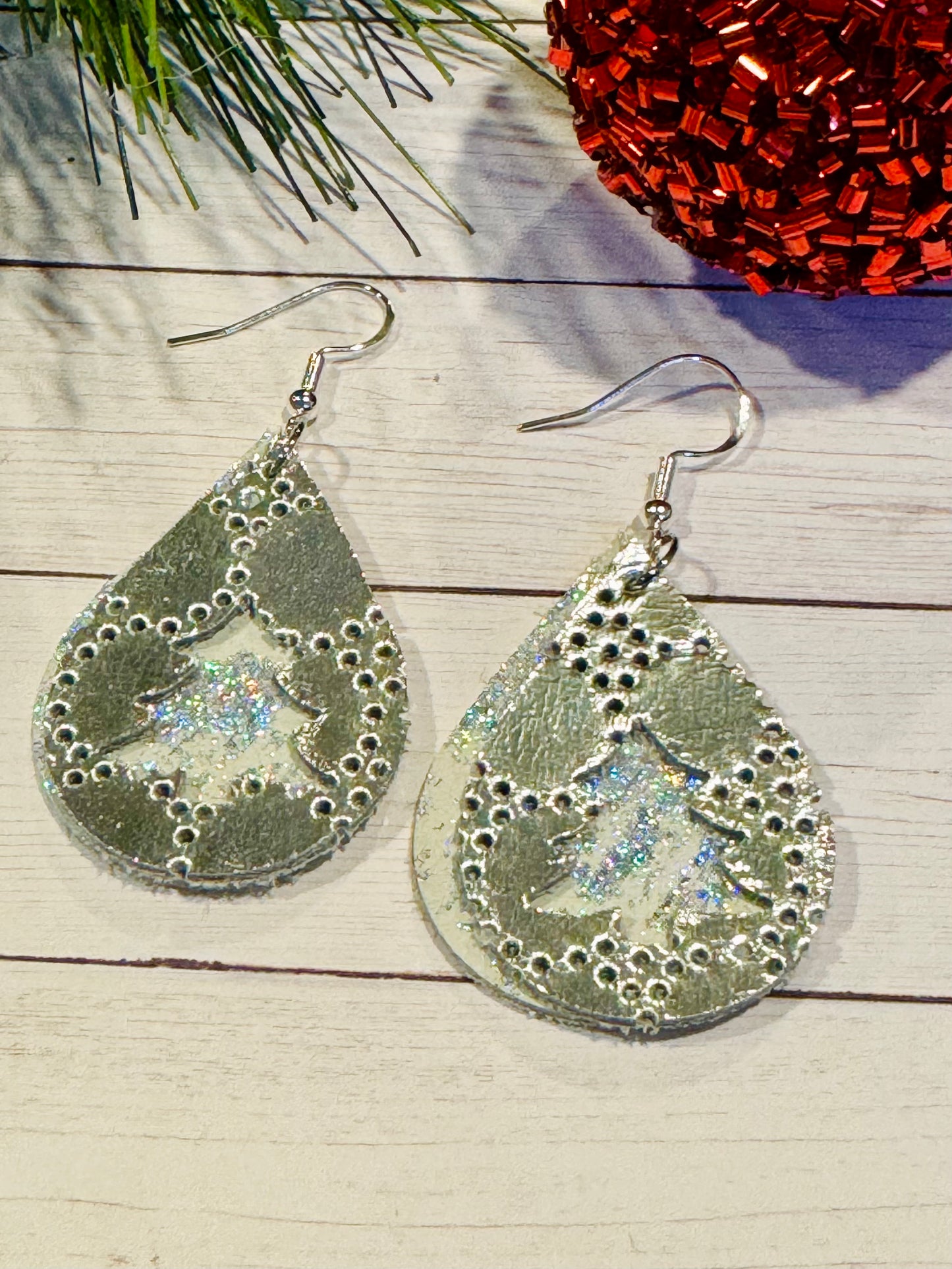 White Sparkle With Silver Christmas Tree