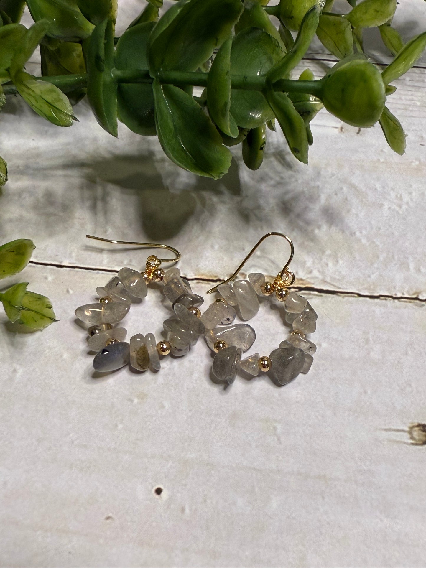 Gray Stone Circle Earrings