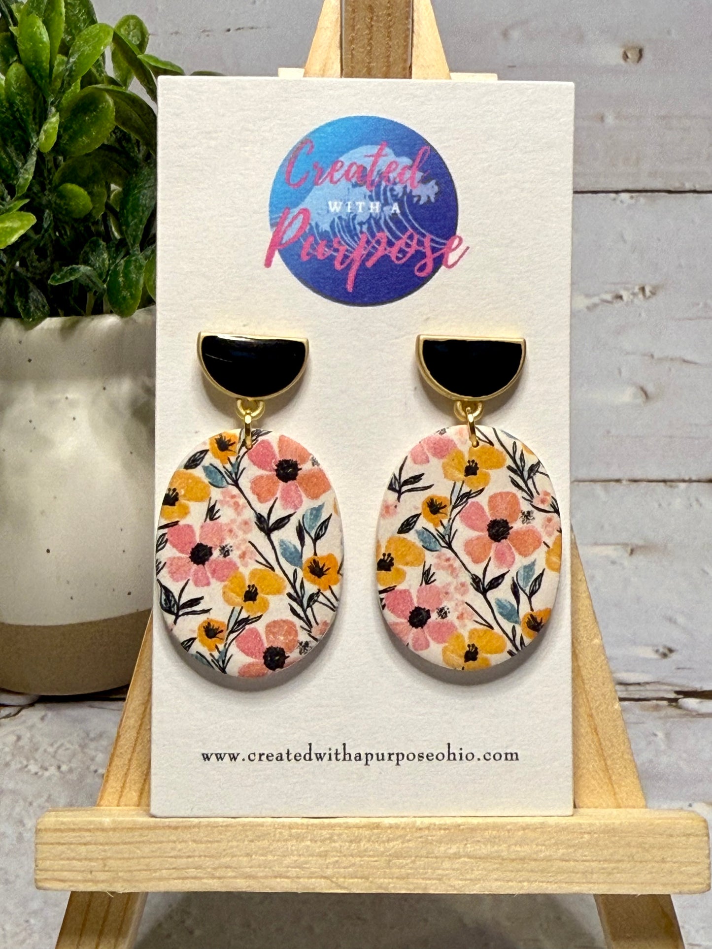 Kelly Floral with Black Topper