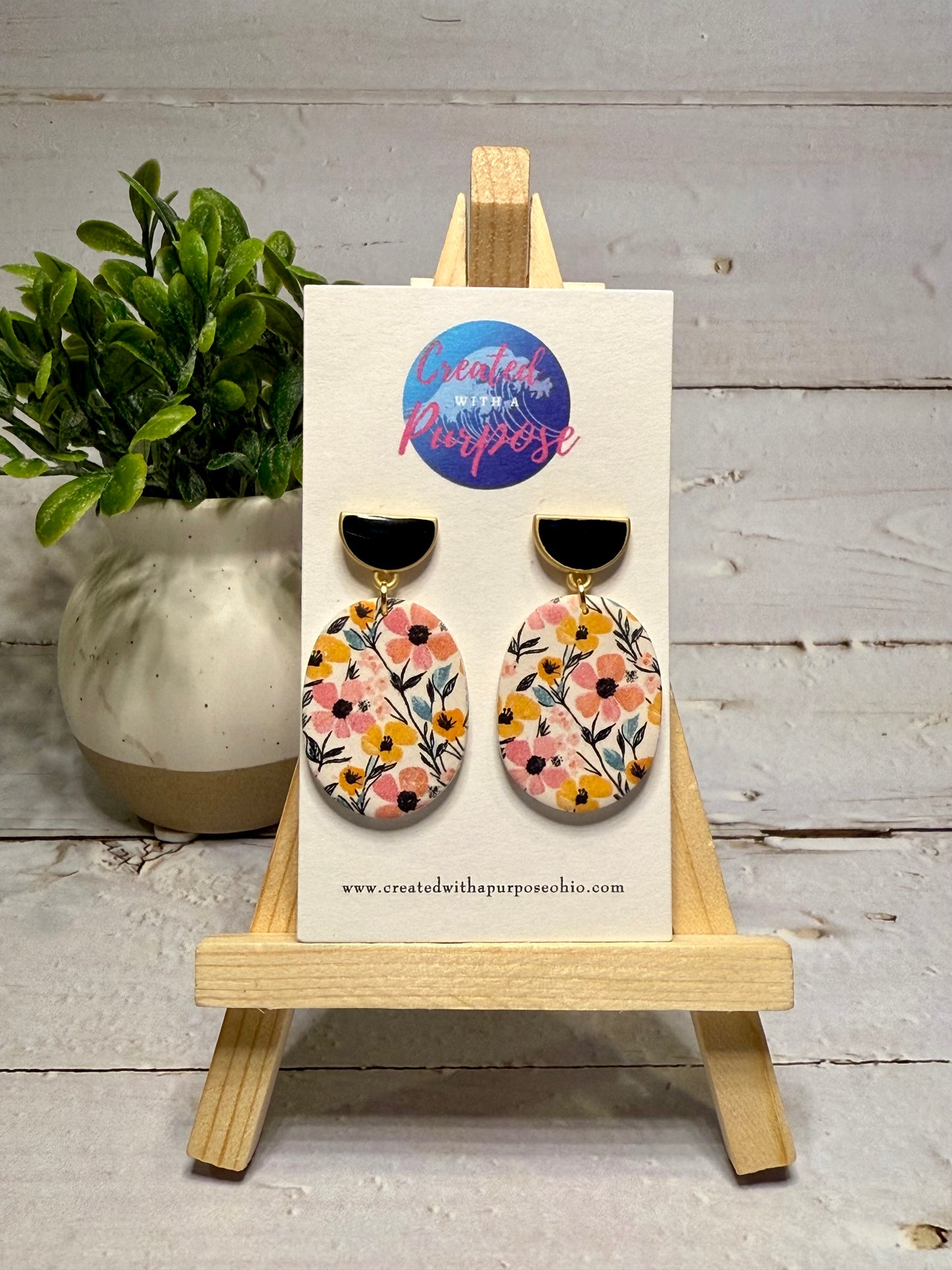 Kelly Floral with Black Topper