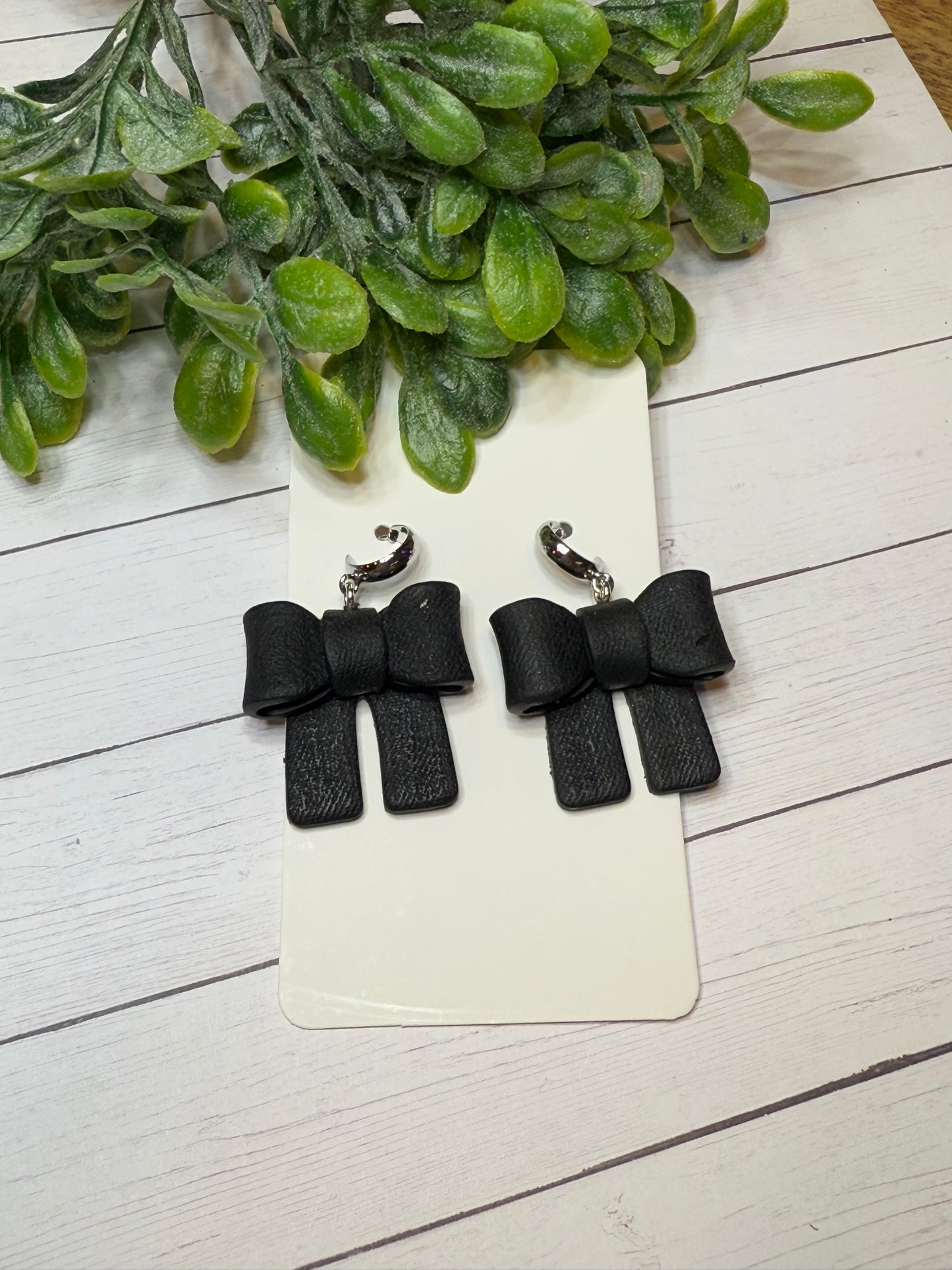 Textured Black Bow with Hoops