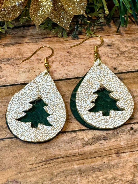 Braided Green with White and Brown Christmas Tree