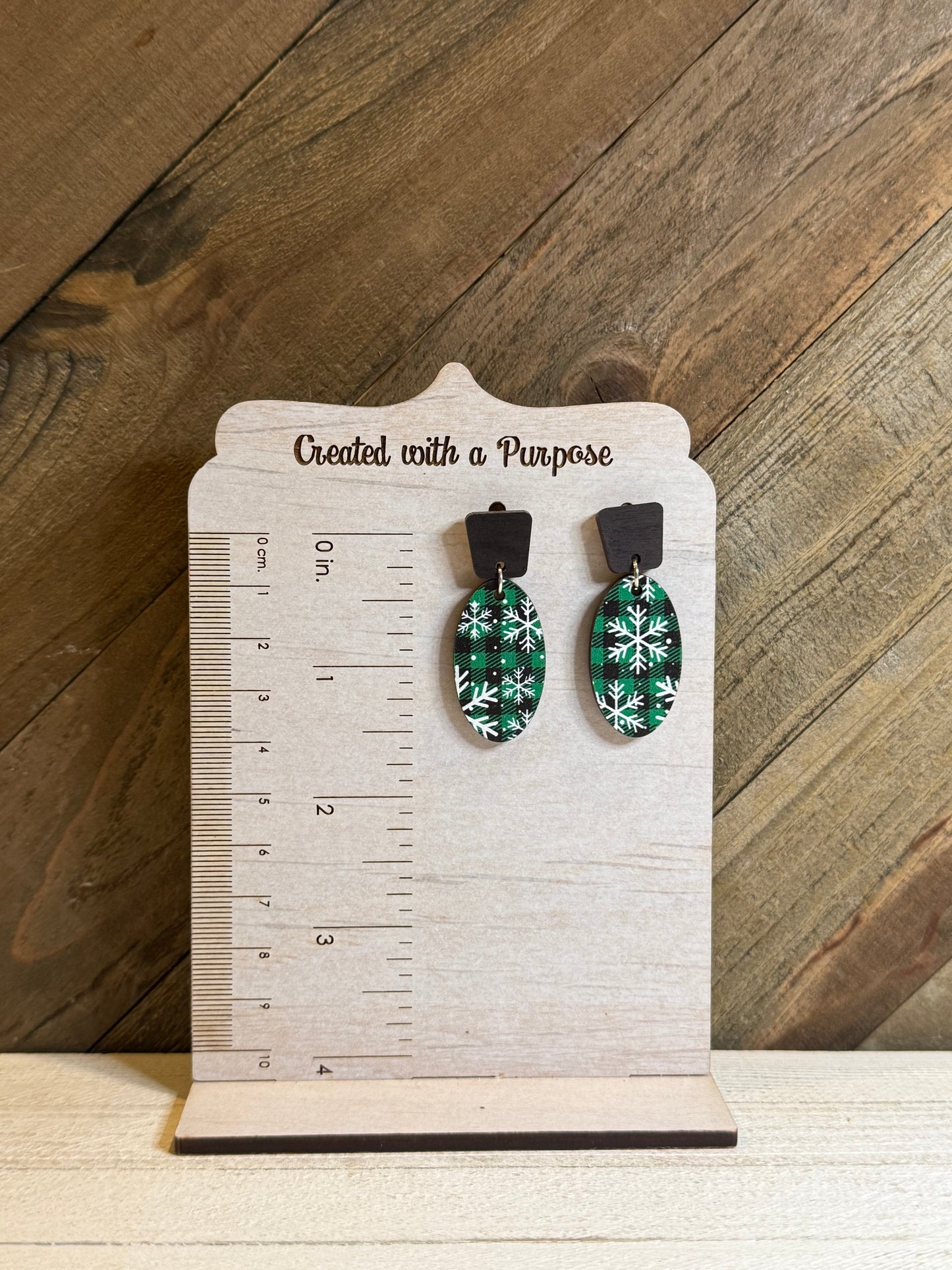 Buffalo Green with White Snowflakes