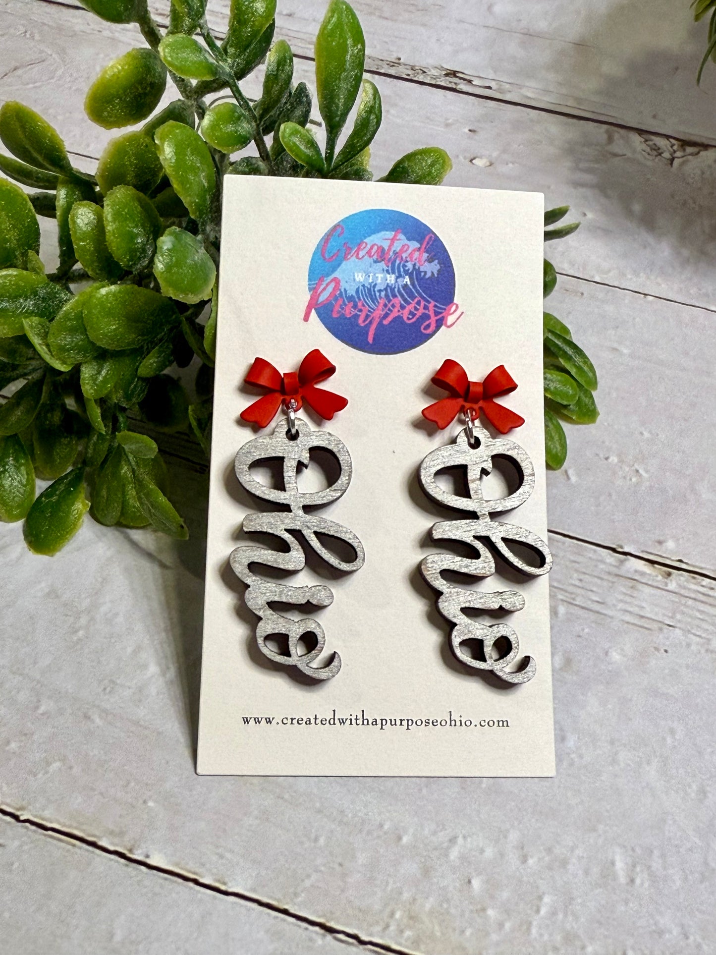 Gray Cursive Ohio With Red Bow
