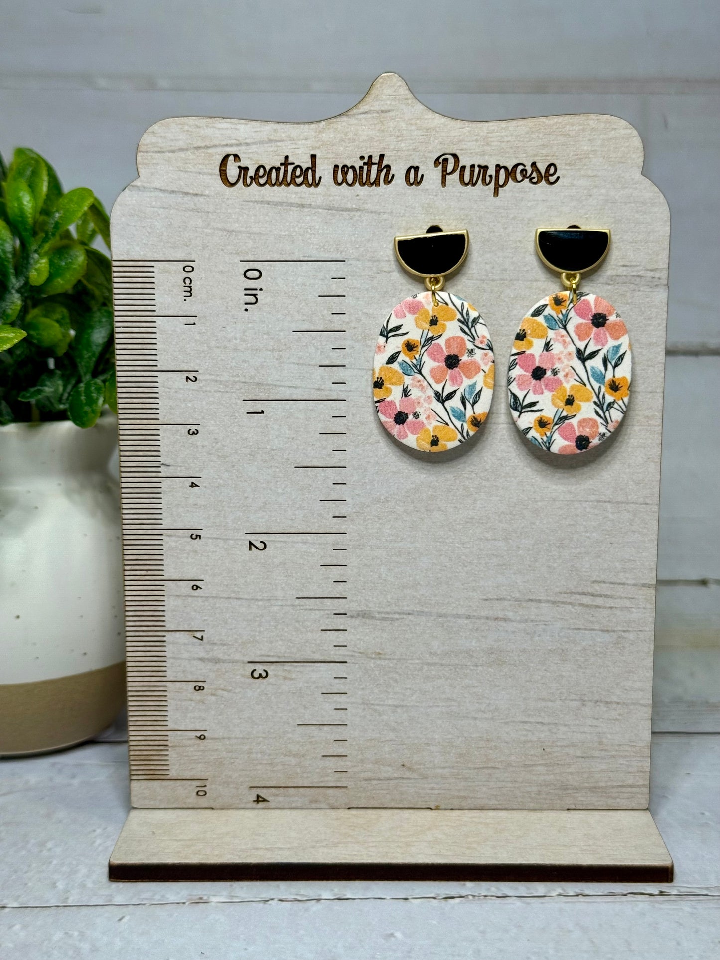Kelly Floral with Black Topper