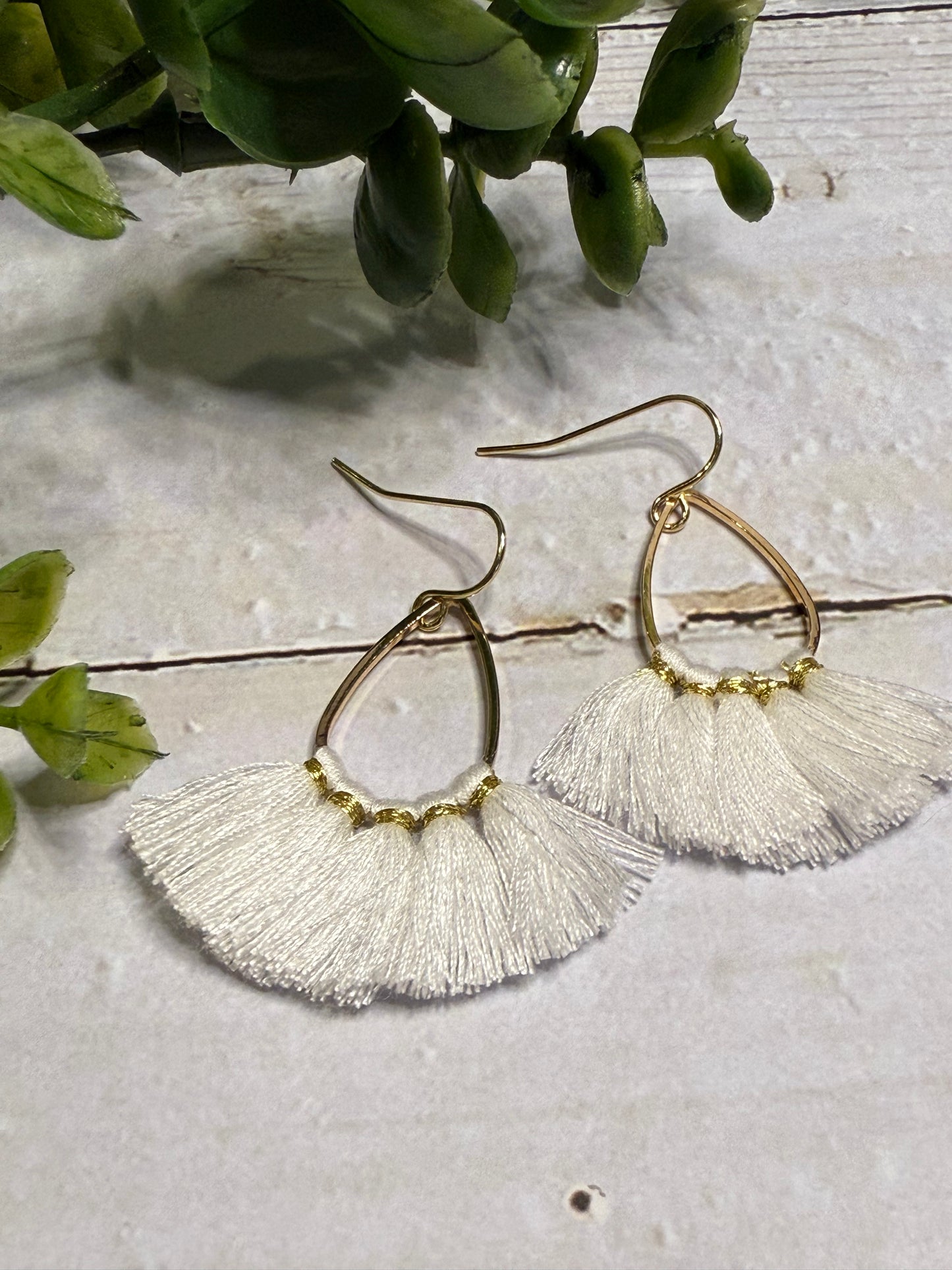 White Teardrop Tassel