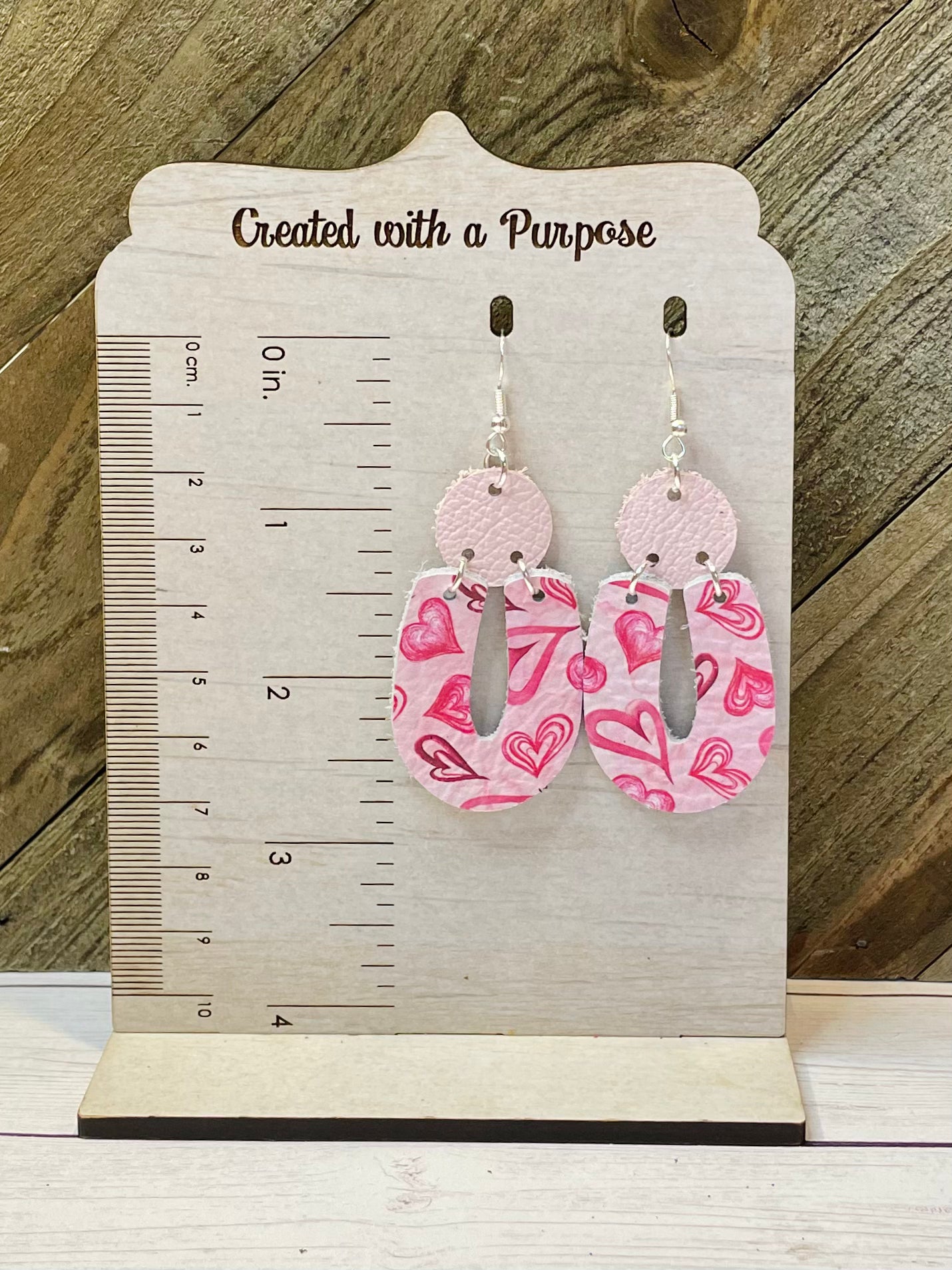 Heart Pattern Reverse Arch Earrings