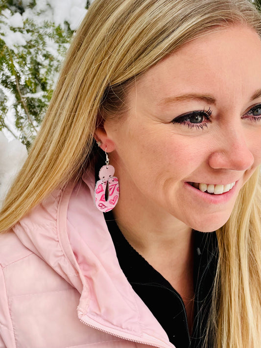 Heart Pattern Reverse Arch Earrings