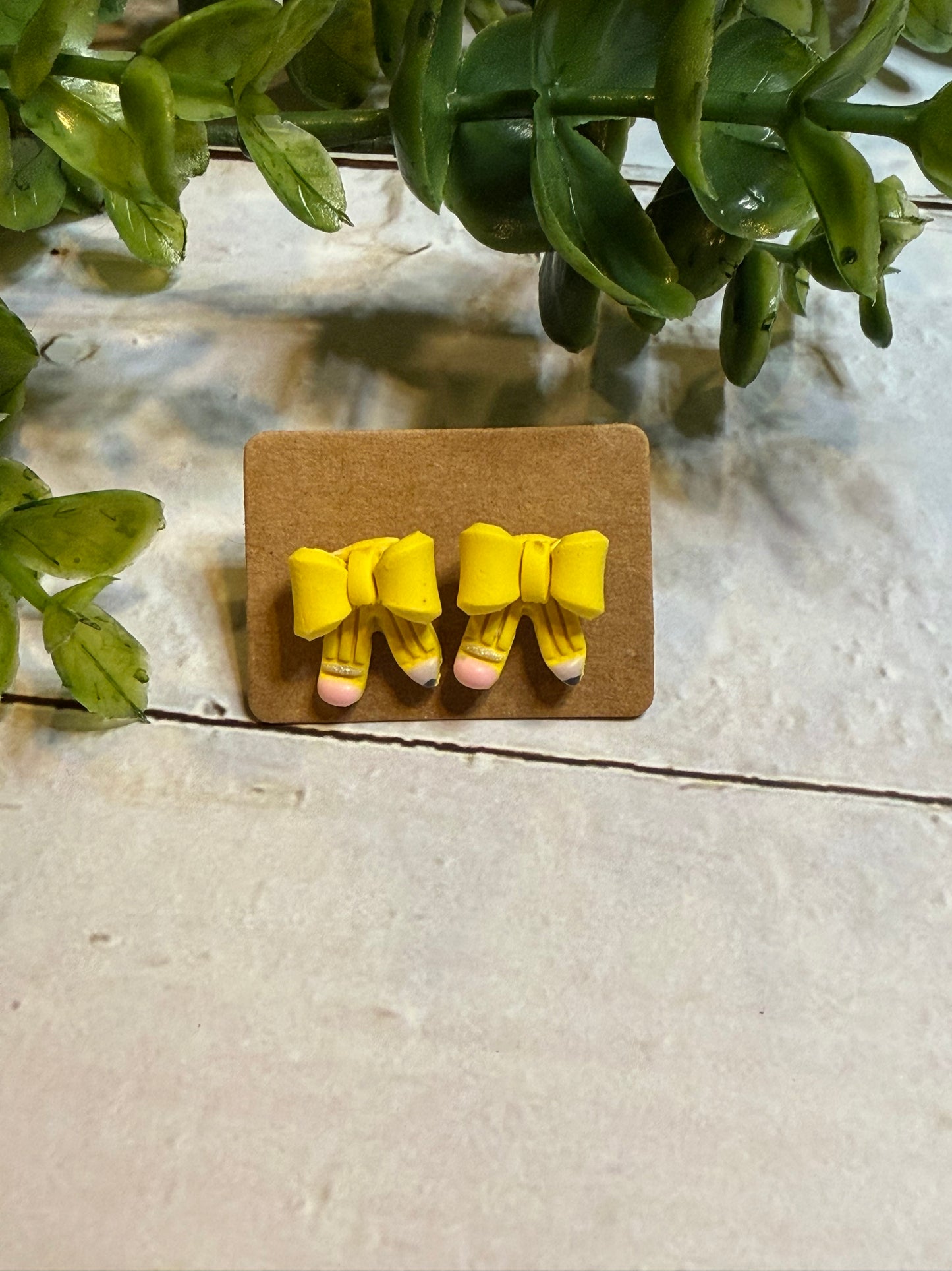 Pencil Bow Stud