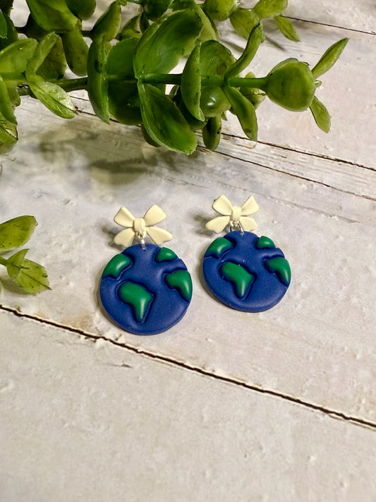 Earth Dangle with Bow Topper