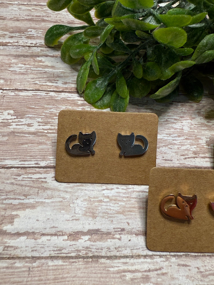 Cat Studs