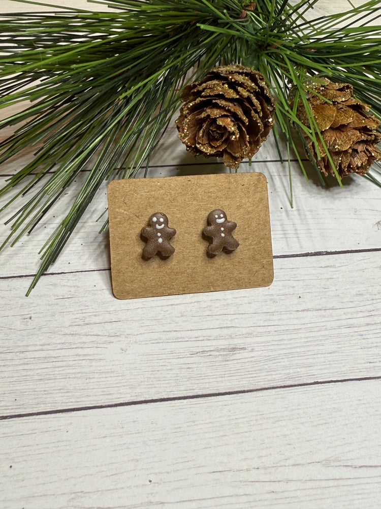 Mini Gingerbread Studs