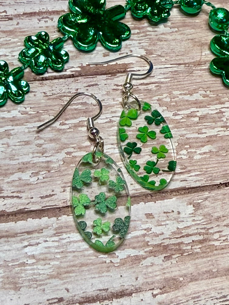 Oval Shamrocks