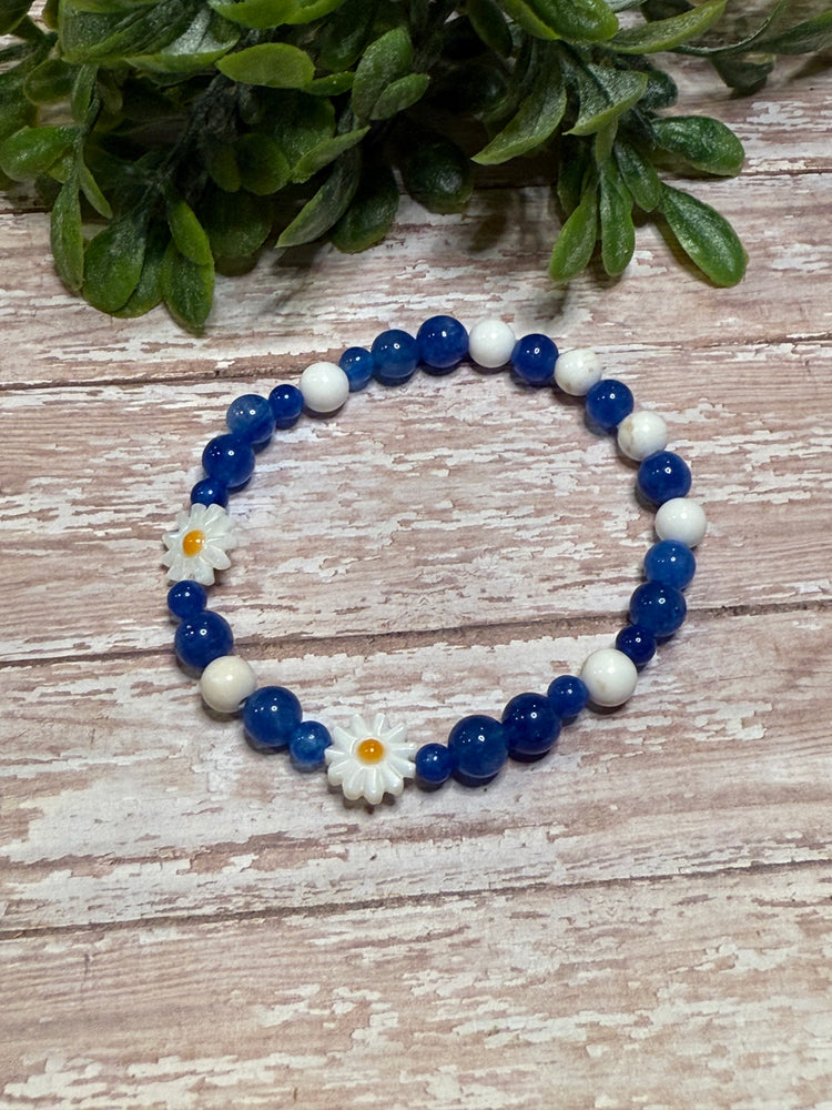 Blue and White with Daisy Accent