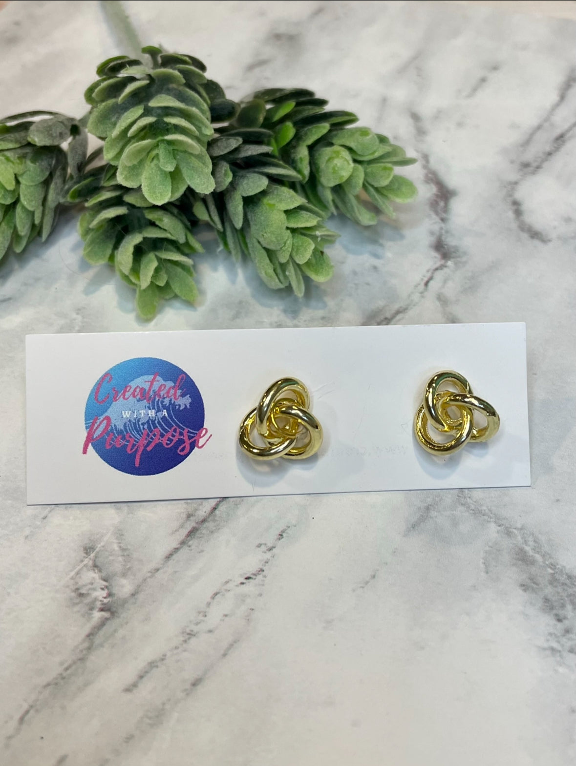 Gold Knots